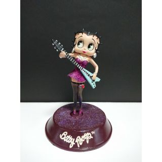 ベティブープ(Betty Boop)のベティちゃん♡パープルドレス♡ミニフィギュア☆bettyboop(アメコミ)