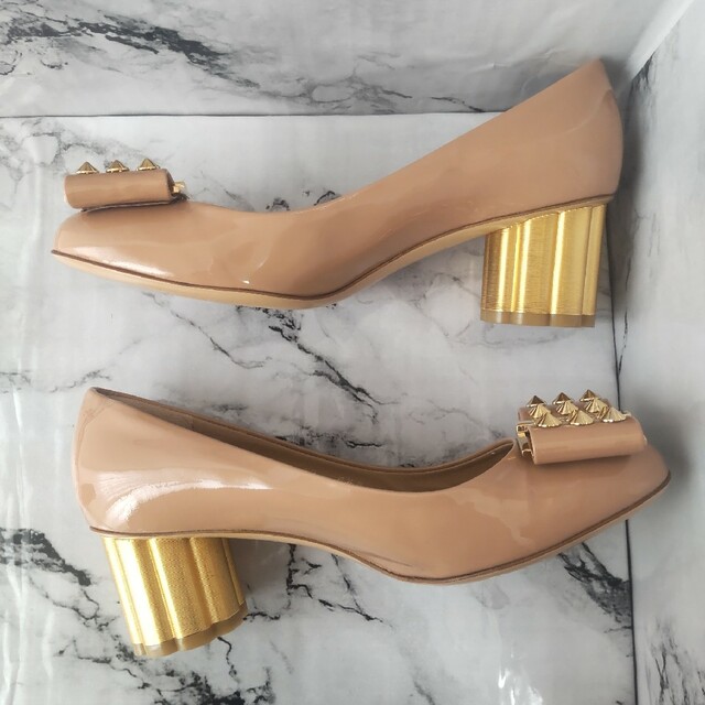 極美品】*Ferragamo*フラワーヒールパンプス*22cm*スタッズ