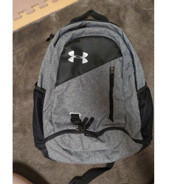 UNDER ARMOUR(アンダーアーマー)の☆お値下げ☆アンダーアーマー　リュック　30L メンズのバッグ(バッグパック/リュック)の商品写真