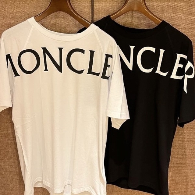 未使用MONCLER / ビッグロゴ クルーネック Tシャツ