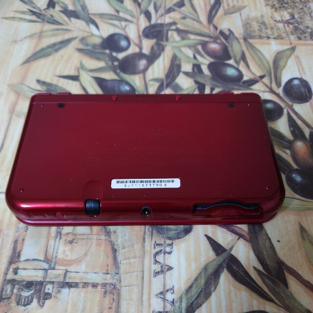 ニンテンドー3DS(ニンテンドー3DS)のNewニンテンドー3DS LL メタリックレッド液晶美品 エンタメ/ホビーのゲームソフト/ゲーム機本体(携帯用ゲーム機本体)の商品写真