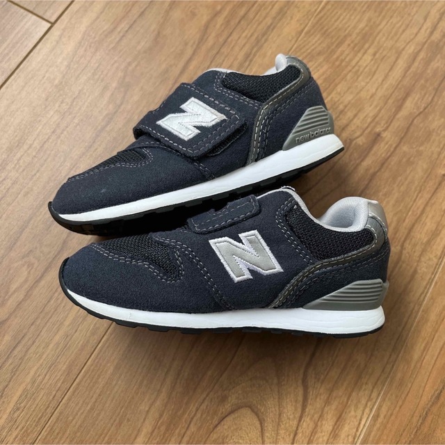 New Balance(ニューバランス)のニューバランス  996   15センチ キッズ/ベビー/マタニティのキッズ靴/シューズ(15cm~)(スニーカー)の商品写真