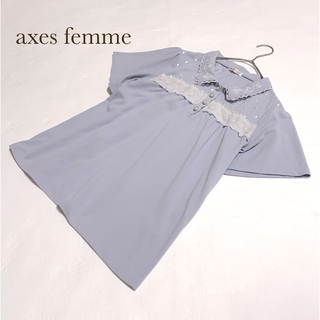 アクシーズファム(axes femme)のaxesfemme   襟の刺繍が可愛い　ドット模様　ポロシャツ(ポロシャツ)