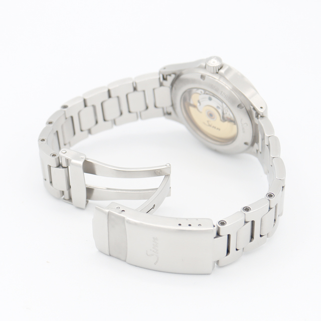 SINN - 内部点検済 SINN ジン 556 デイト 200m防水 黒 ブラック SINN - 内部点検済 SINN ジン 556 デイト 200m防水 黒 ブラック