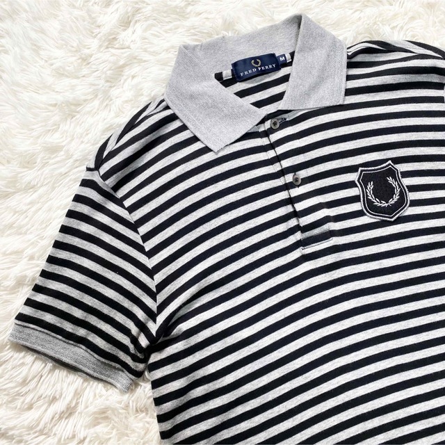 FRED PERRY(フレッドペリー)のFRED PREEY ポロシャツ　グレー　ブラック　ボーダー　サイズ M メンズのトップス(ポロシャツ)の商品写真