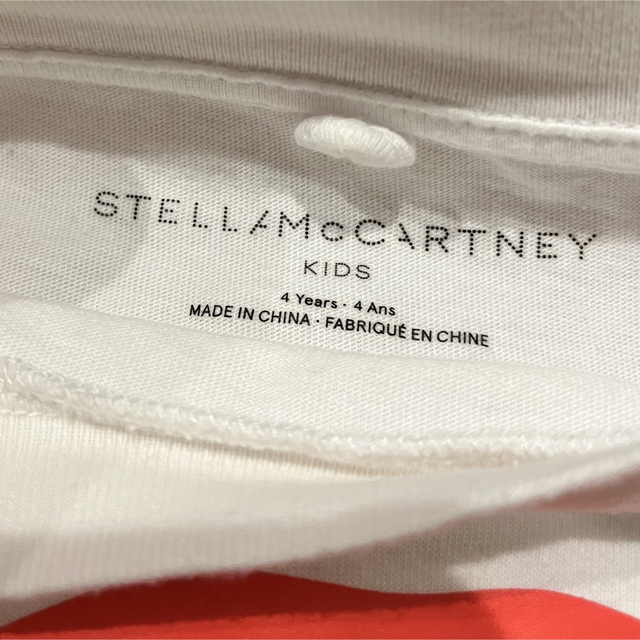 Stella McCartney(ステラマッカートニー)のステラマッカートニー　Tシャツ　ロゴ　プリント　stellamccartney キッズ/ベビー/マタニティのキッズ服男の子用(90cm~)(Tシャツ/カットソー)の商品写真