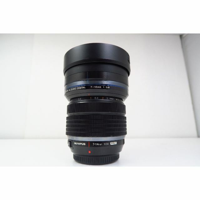 OLYMPUS 7-14mm F2.8 PRO スマホ/家電/カメラのカメラ(レンズ(ズーム))の商品写真
