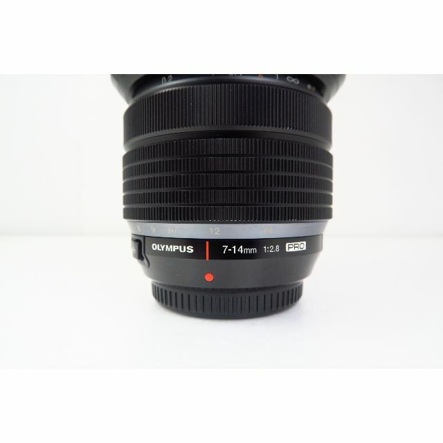 OLYMPUS 7-14mm F2.8 PRO スマホ/家電/カメラのカメラ(レンズ(ズーム))の商品写真