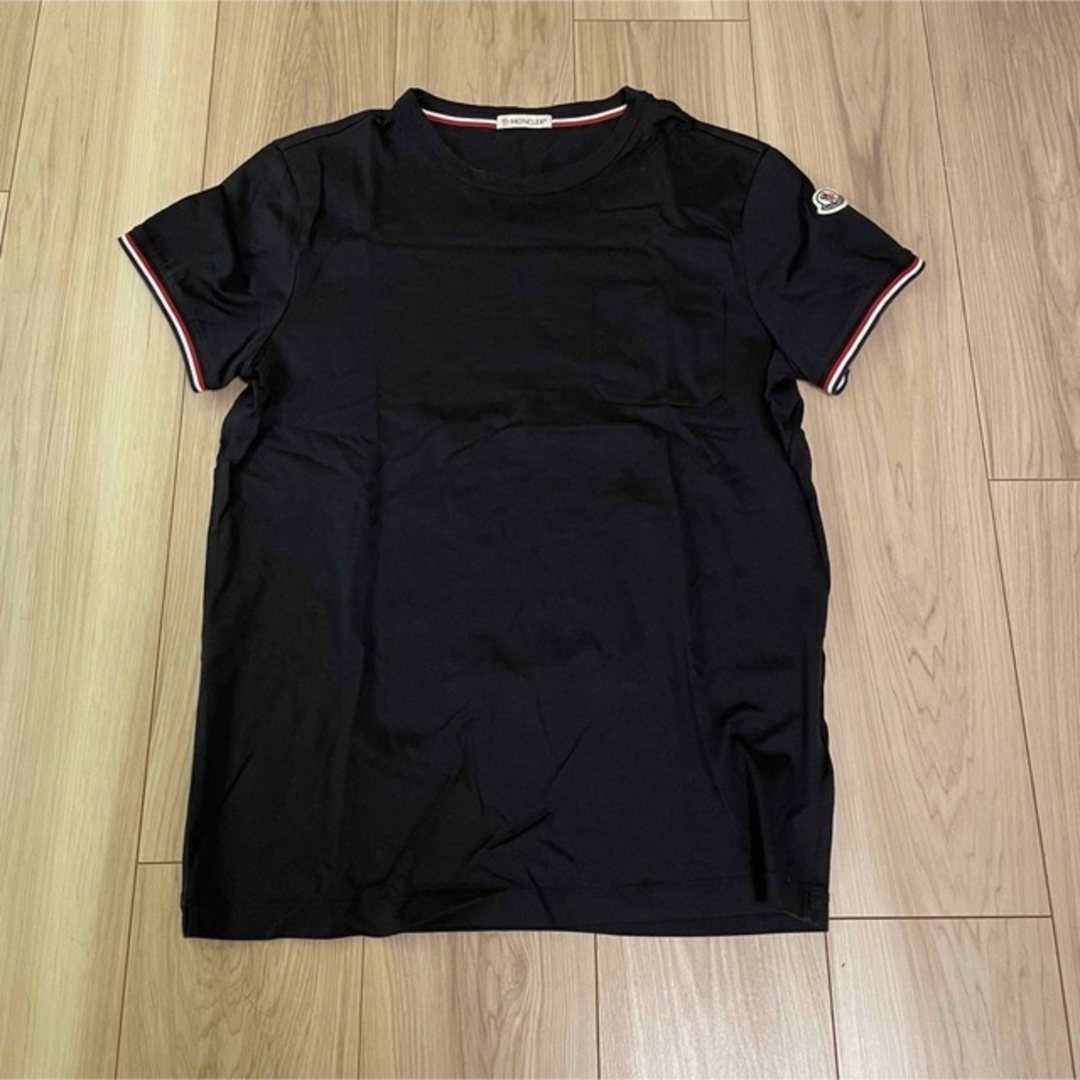 MONCLER(モンクレール)のmoncler Tシャツ ブラック S ポケT メンズのトップス(Tシャツ/カットソー(半袖/袖なし))の商品写真