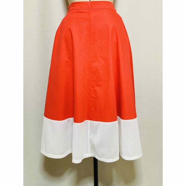 新品同様　試着のみ　オシャレなスカート　オレンジ✖️ホワイト　セレクトショップ レディースのスカート(ロングスカート)の商品写真