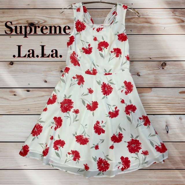 Supreme.La.La.(シュープリームララ)の美品  シュープリームララ  花柄ワンピース　ノースリーブ  M レディースのワンピース(ミニワンピース)の商品写真