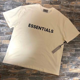 フィアオブゴッド(FEAR OF GOD)の【新品】FOG ESSENTIALS エッセンシャルズ／シリコンロゴTシャツ L(Tシャツ/カットソー(半袖/袖なし))