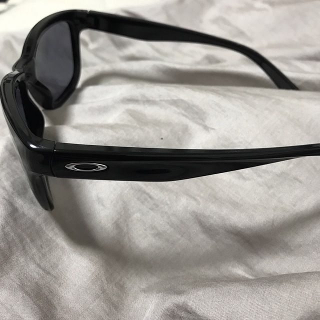 Oakley(オークリー)の美品　OAKLEY サングラス レディースのファッション小物(サングラス/メガネ)の商品写真