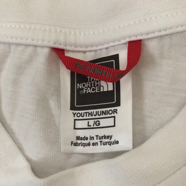 THE NORTH FACE(ザノースフェイス)のTHE NORTH FACE 白色プリントTシャツ キッズ/ベビー/マタニティのキッズ服男の子用(90cm~)(Tシャツ/カットソー)の商品写真