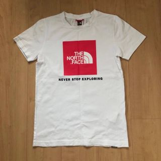 ザノースフェイス(THE NORTH FACE)のTHE NORTH FACE 白色プリントTシャツ(Tシャツ/カットソー)