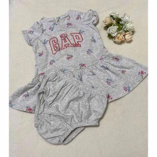 ベビーギャップ(babyGAP)の◇◇Baby GAP  お花のプリントが可愛いワンピース◇◇(ワンピース)