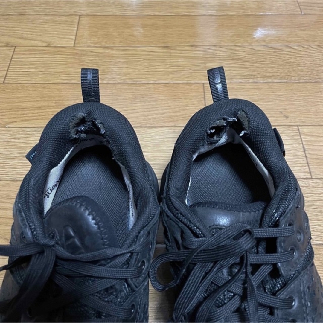 HOKA ONE ONE(ホカオネオネ)のHOKA ONE ONE TOR ULTRA LOW WP BLACK 26cm メンズの靴/シューズ(スニーカー)の商品写真