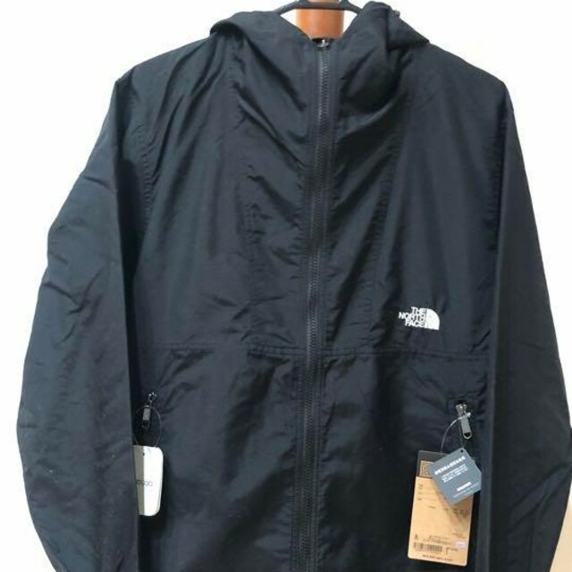 THE NORTH FACE(ザノースフェイス)のXL ノースフェイス コンパクトジャケット NP72230 黒 K ブラック メンズのジャケット/アウター(ナイロンジャケット)の商品写真