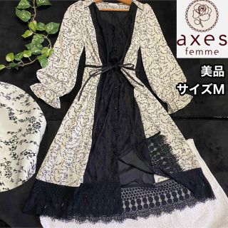 アクシーズファム(axes femme)の美品【アクシーズファム】Mサイズ*総柄レース縦ラインワンピース*ガウン*リボン(ひざ丈ワンピース)