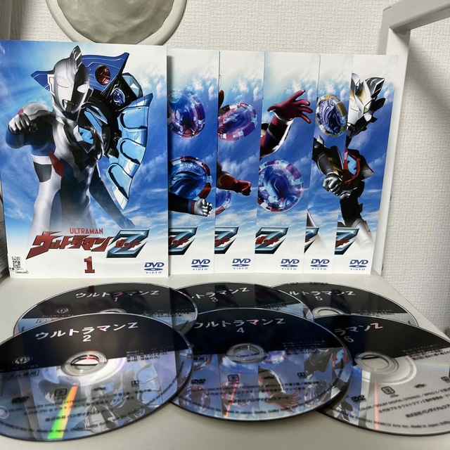 レンタル落ち DVD ウルトラマンZ 全6巻 - 特撮 レンタル落ち DVD ウルトラマンZ 全6巻 - 特撮