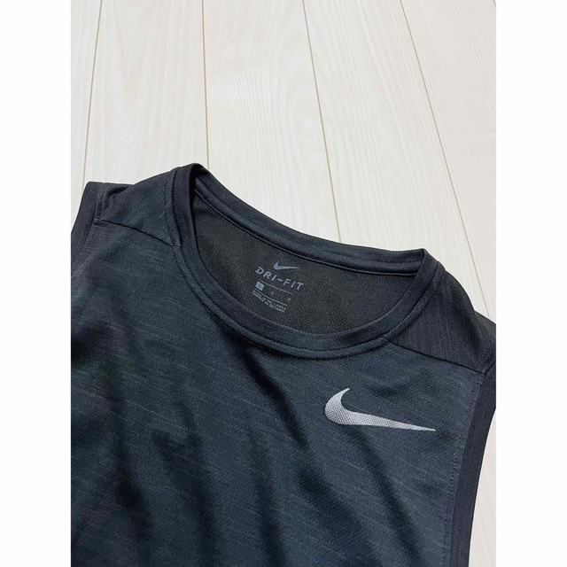 NIKE(ナイキ)のNIKE ナイキ　タンクトップ　ワークアウト　L メンズのトップス(タンクトップ)の商品写真