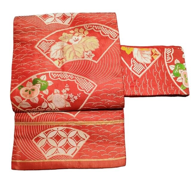 名古屋帯　橘　たちばな　正絹　シルク　きぬ　赤　レッド　扇　吉祥模様 レディースの水着/浴衣(着物)の商品写真