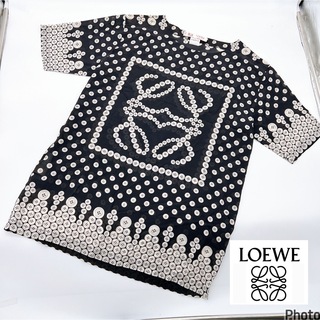 ロエベ(LOEWE)のLOWEWE ロエベ　ボタン模様柄　シルク100%チュニック　Tシャツ　ブラウス(チュニック)