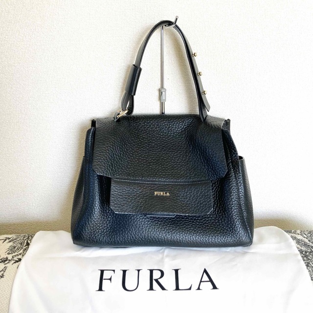 FURLA 本革トートバッグ カプリッチョ -
