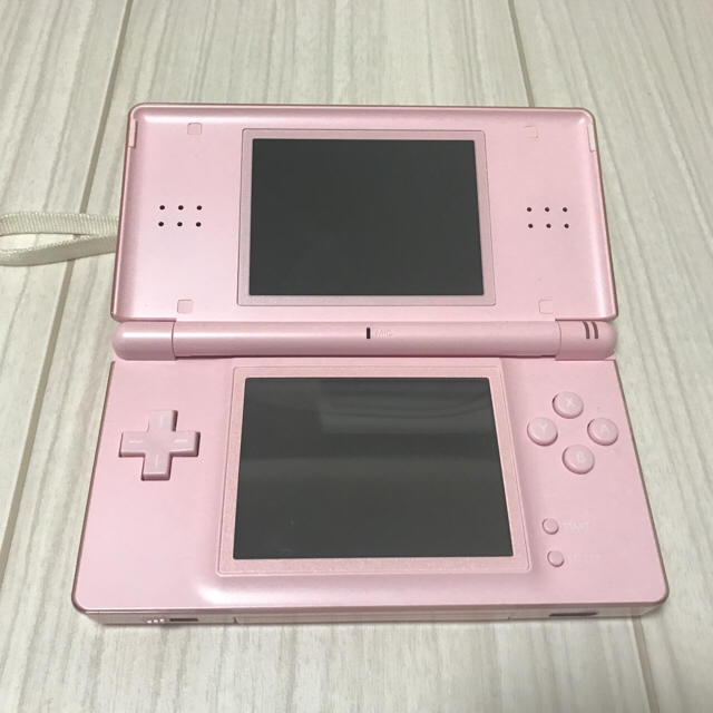 任天堂(ニンテンドウ)のDSlite エンタメ/ホビーのゲームソフト/ゲーム機本体(携帯用ゲーム機本体)の商品写真