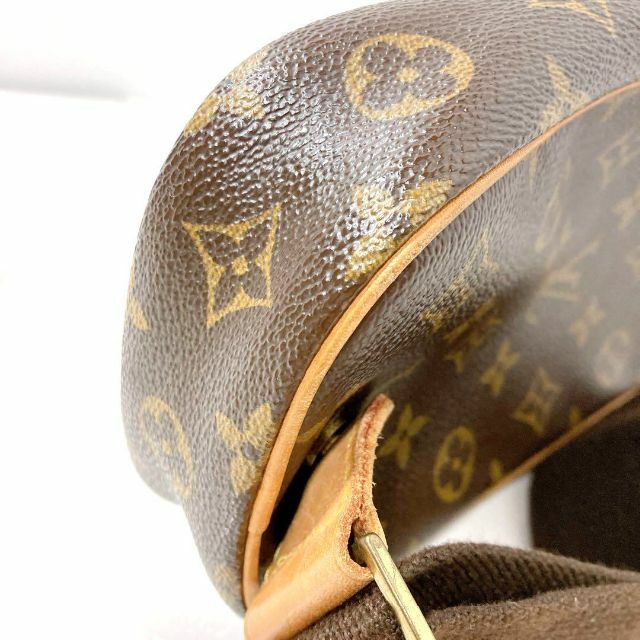 LOUIS VUITTON(ルイヴィトン)の美品！ ルイヴィトン ポシェットガンジュ ボディバッグ モノグラム メンズのバッグ(ボディーバッグ)の商品写真