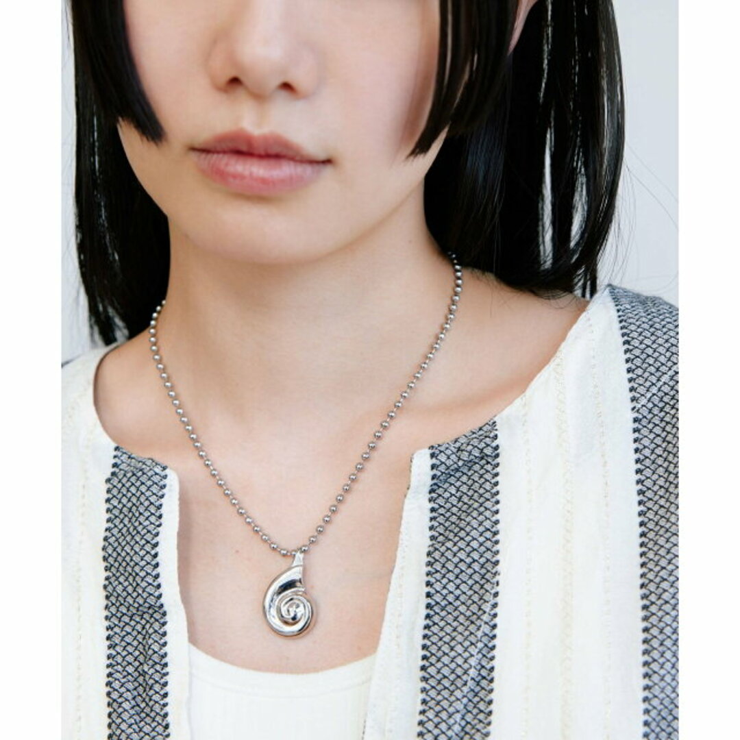 URBAN RESEARCH(アーバンリサーチ)の【silver】IRIS47 ammonite necklace レディースのアクセサリー(ネックレス)の商品写真