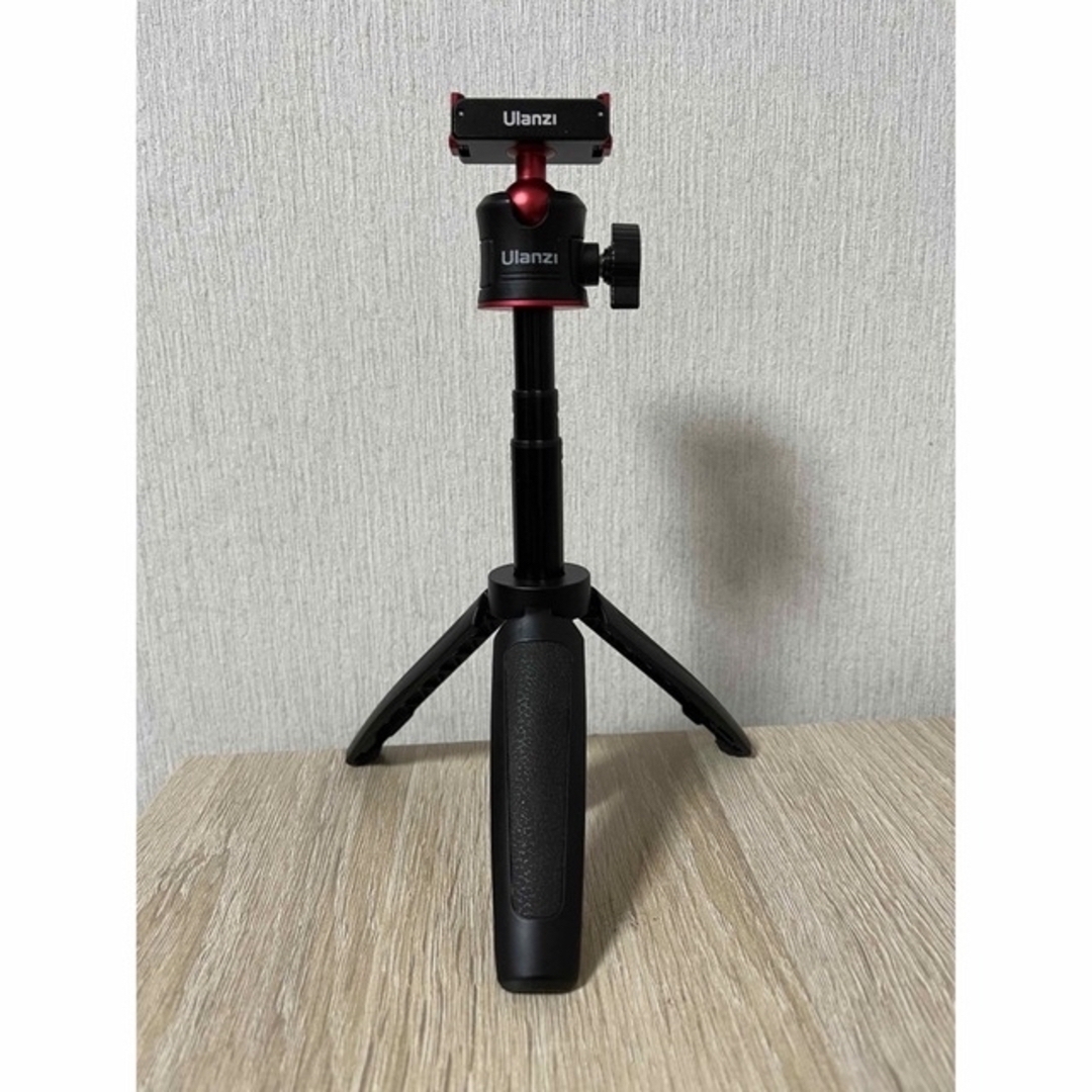 Inspire（DJI）(インスパイア)の[自撮り棒、その他3点付]DJI osmo action2 power コンボ スマホ/家電/カメラのカメラ(ビデオカメラ)の商品写真