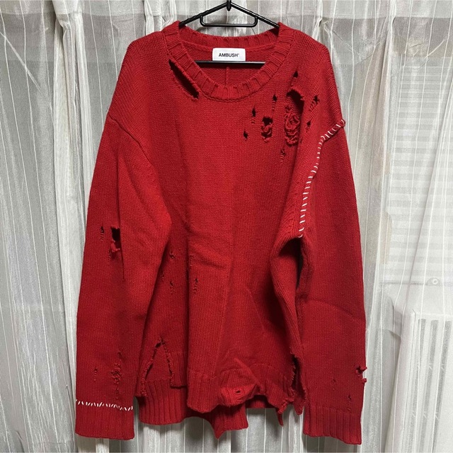 AMBUSH(アンブッシュ)のAMBUSH ダメージニット セーター 赤 メンズのトップス(ニット/セーター)の商品写真