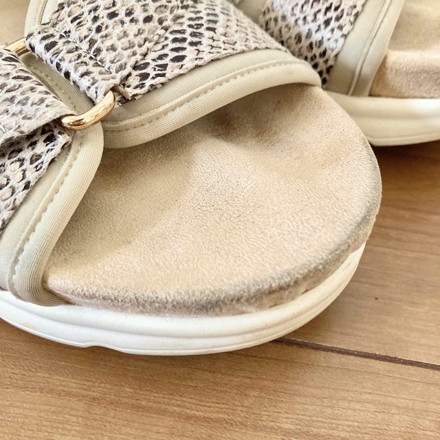 LEPSIM(レプシィム)のLEPSIM 厚底スポサン スポーティサンダル パイソン柄 レディースの靴/シューズ(サンダル)の商品写真