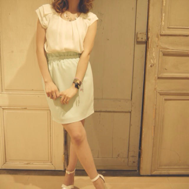 MERCURYDUO(マーキュリーデュオ)のMERCURYDUOタイトスカート新品♡ レディースのスカート(ミニスカート)の商品写真