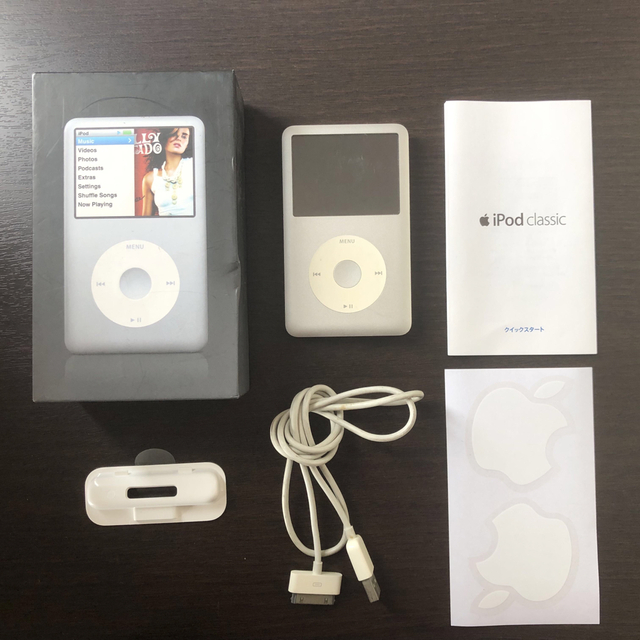 iPod(アイポッド)のiPod classic 80GB シルバー【ジャンク品】 スマホ/家電/カメラのオーディオ機器(ポータブルプレーヤー)の商品写真