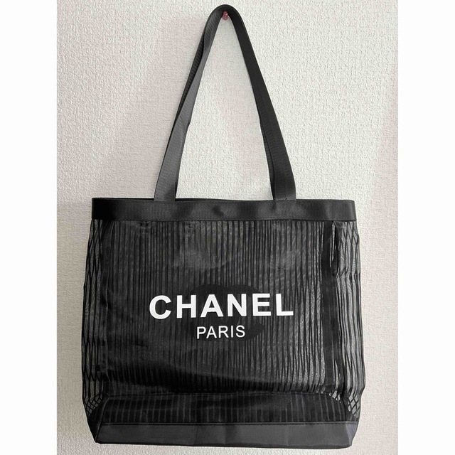 直様専用　CHANEL ノベルティ バッグ　新品未使用　お値下げあり レディースのバッグ(エコバッグ)の商品写真