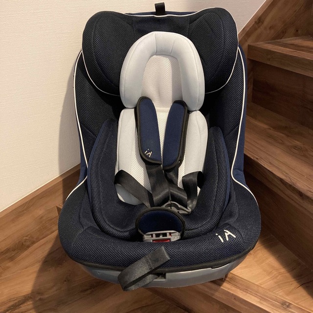 リーマン iA01  ISOFIX チャイルドシート