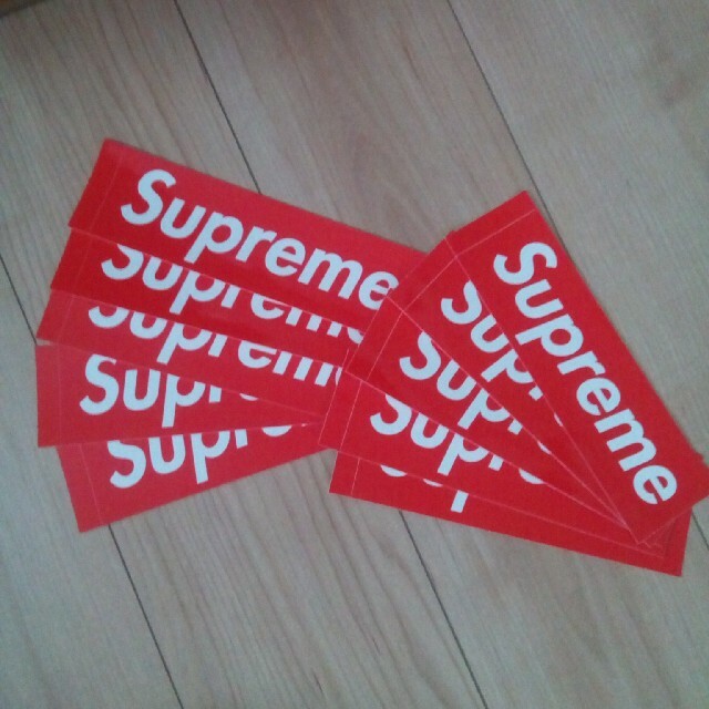 Supreme(シュプリーム)のSupreme ボックスロゴステッカー 10枚セット メンズのファッション小物(その他)の商品写真