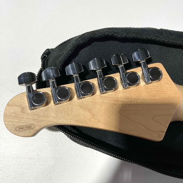 ヤマハ(ヤマハ)のYAMAHA PACIFICA パシフィカ PAC112V ヤマハ エレキギター 楽器のギター(エレキギター)の商品写真