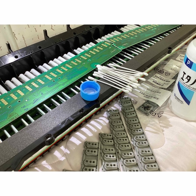 ヤマハ電子ピアノCLP230クッション交換ペダルSW修理清掃完了大阪市迄納品設置