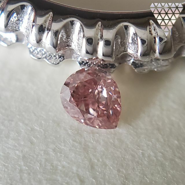 0.06 ct FANCY PINK 天然 ダイヤモンドマーキス