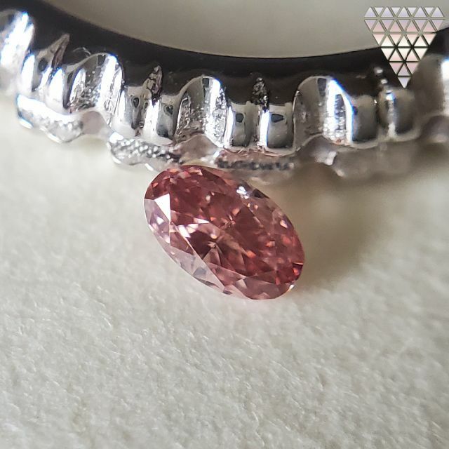 0.084 ct FANCY DEEP PINK 天然 ダイヤモンド レディースのアクセサリー(リング(指輪))の商品写真