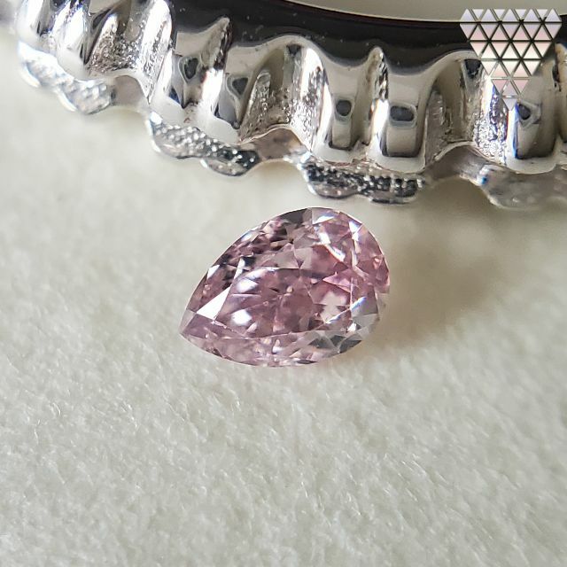 0.045 ct FANCY PURPLE PINK 天然 ダイヤモンド  レディースのアクセサリー(リング(指輪))の商品写真