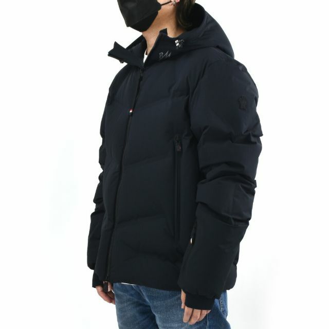 MONCLER(モンクレール)の【BLACK】モンクレール ダウンジャケット メンズ  メンズのジャケット/アウター(ダウンジャケット)の商品写真