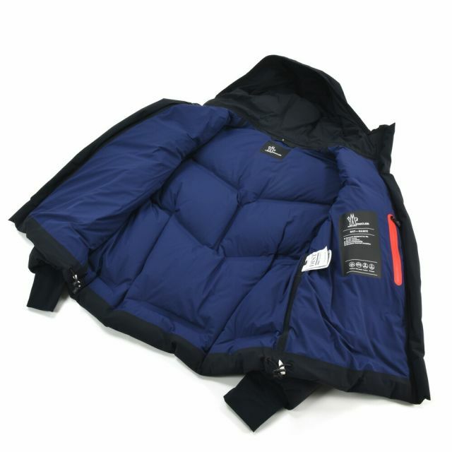 MONCLER(モンクレール)の【BLACK】モンクレール ダウンジャケット メンズ  メンズのジャケット/アウター(ダウンジャケット)の商品写真