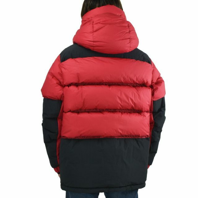 MONCLER(モンクレール)の【RED】モンクレール ダウンコート メンズ アウター メンズのジャケット/アウター(ダウンジャケット)の商品写真