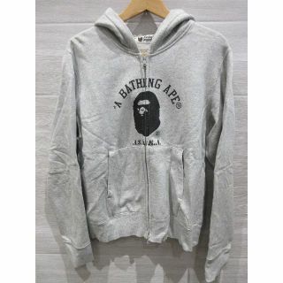 アベイシングエイプ(A BATHING APE)の[U5722]アベイシングエイプ パーカー グレー ロゴ入り Mサイズ(パーカー)