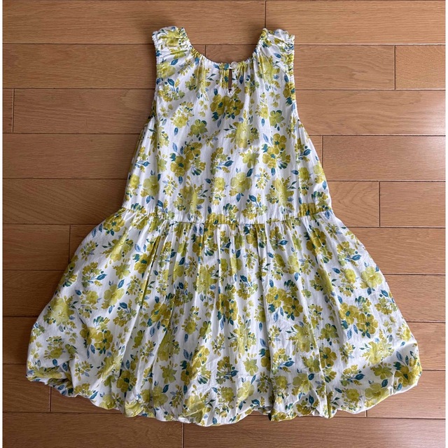 petit main(プティマイン)のpetit main 花柄ワンピース　120 キッズ/ベビー/マタニティのキッズ服女の子用(90cm~)(ワンピース)の商品写真