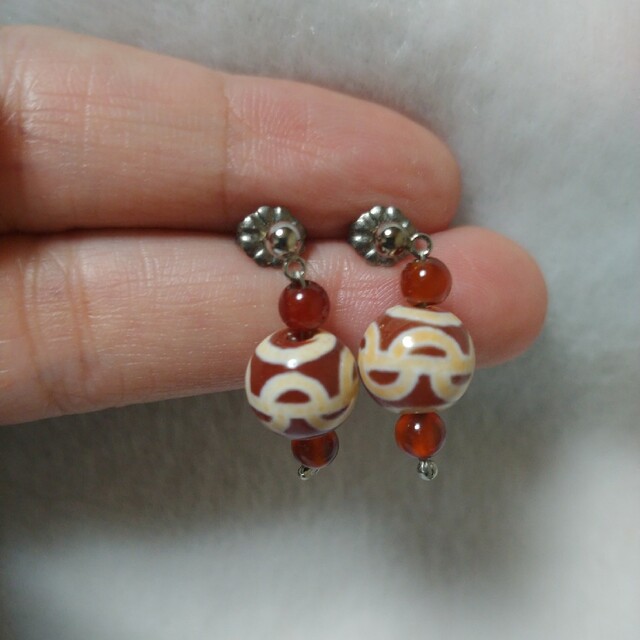 虎牙蓮花天珠ピアス - 各種パーツ